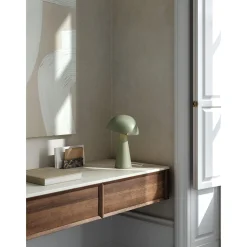 Align t | beige