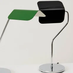 Apex desk lamp | iron black
