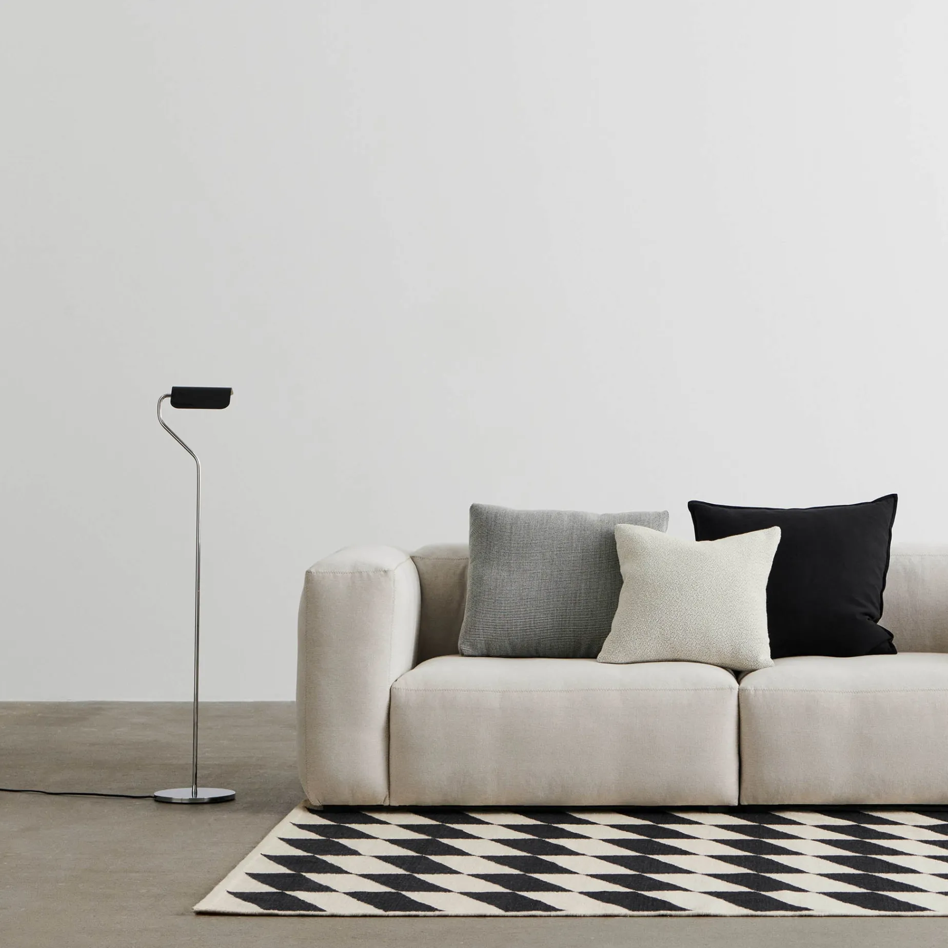 Apex floor lamp | oyster white