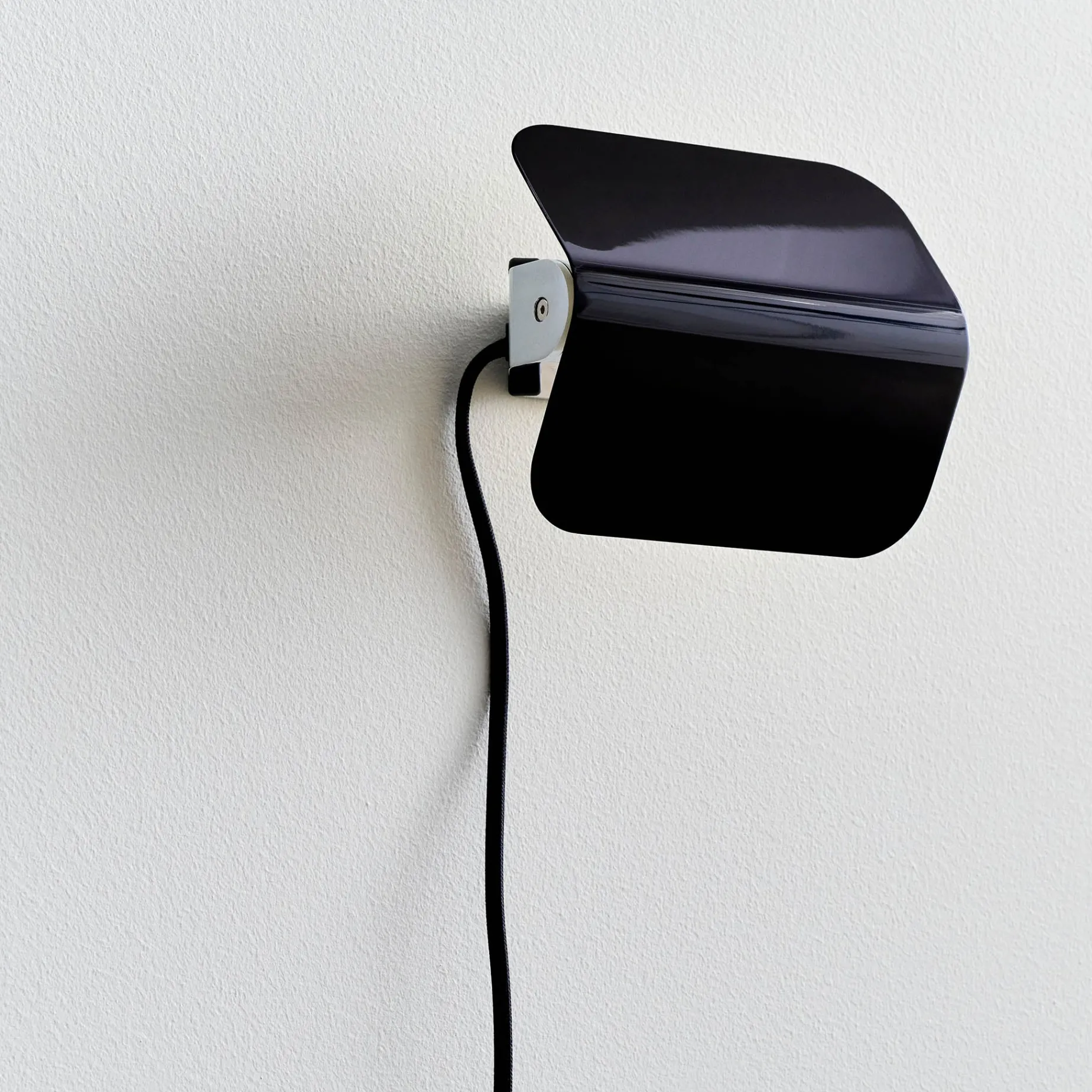 Apex wall lamp | oyster white