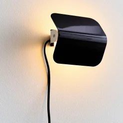 Apex wall lamp | pastel blue