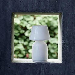 Apollo portable | white opal glass