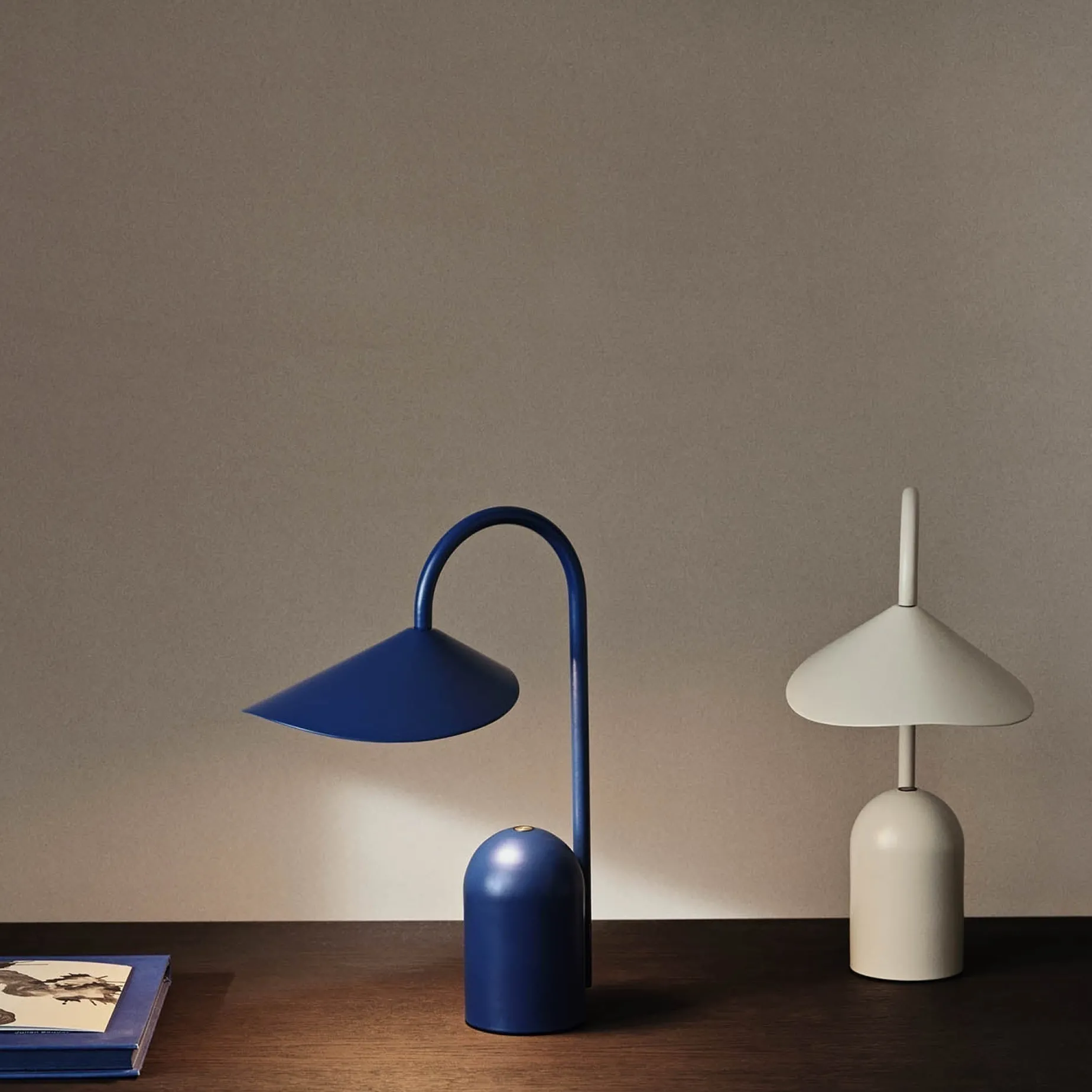 Arum portable | bright blue