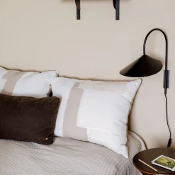 Arum swivel wall | black