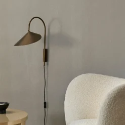 Arum swivel wall | bronze