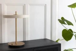 Asteria table | nuance mist