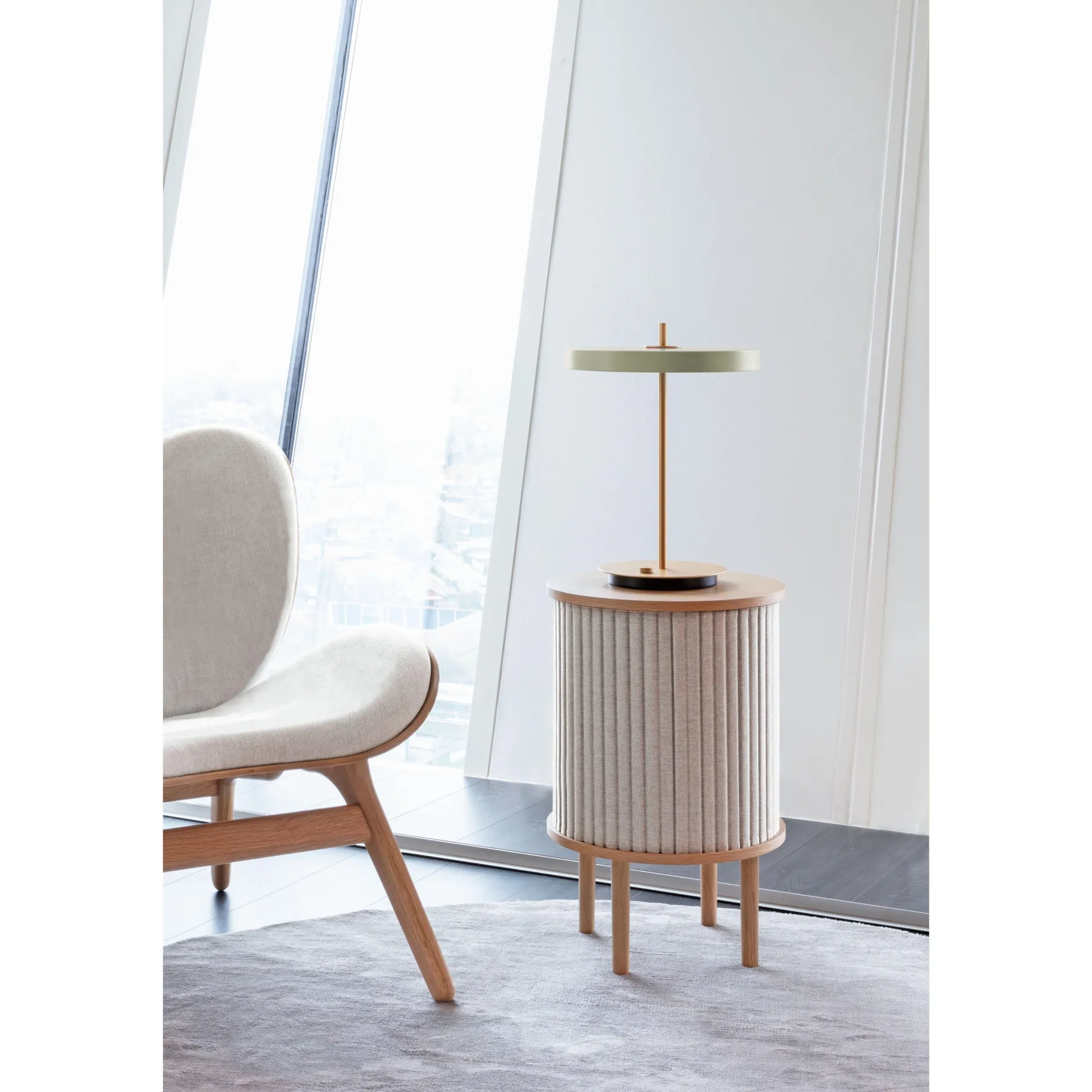 Asteria table | nuance mist
