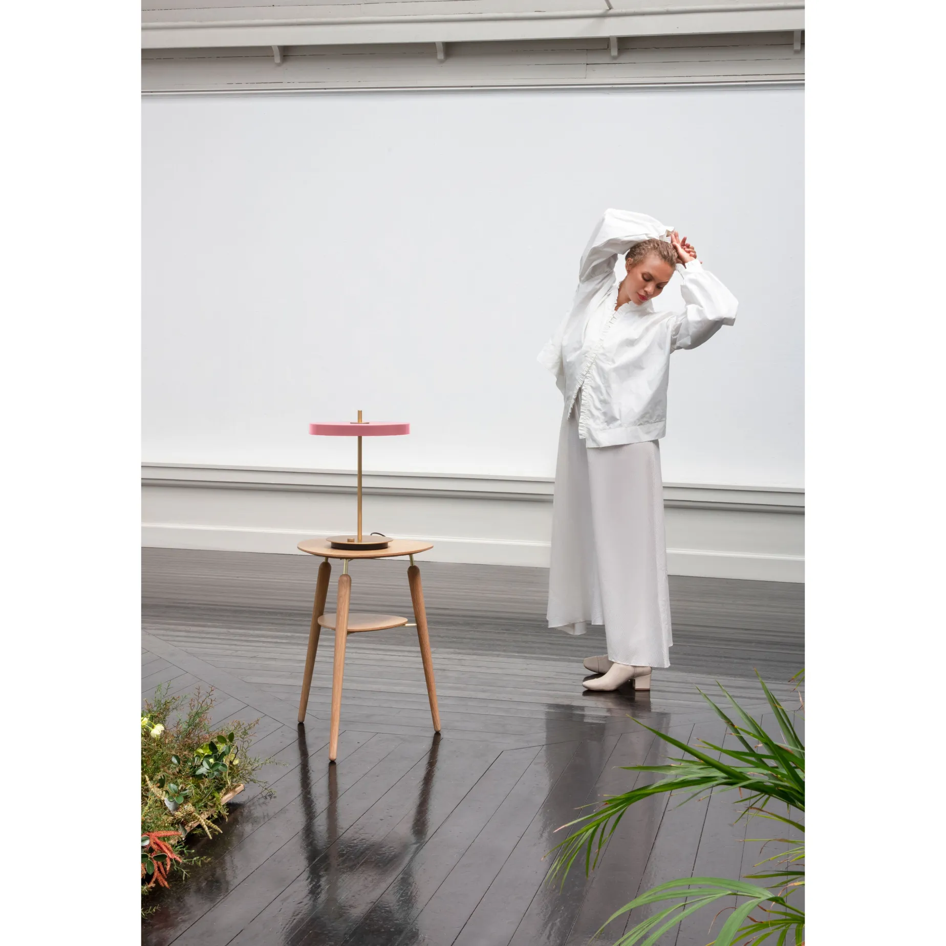 Asteria table | nuance mist