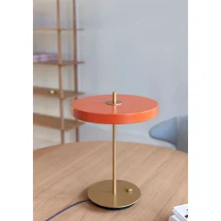 Asteria table | nuance mist