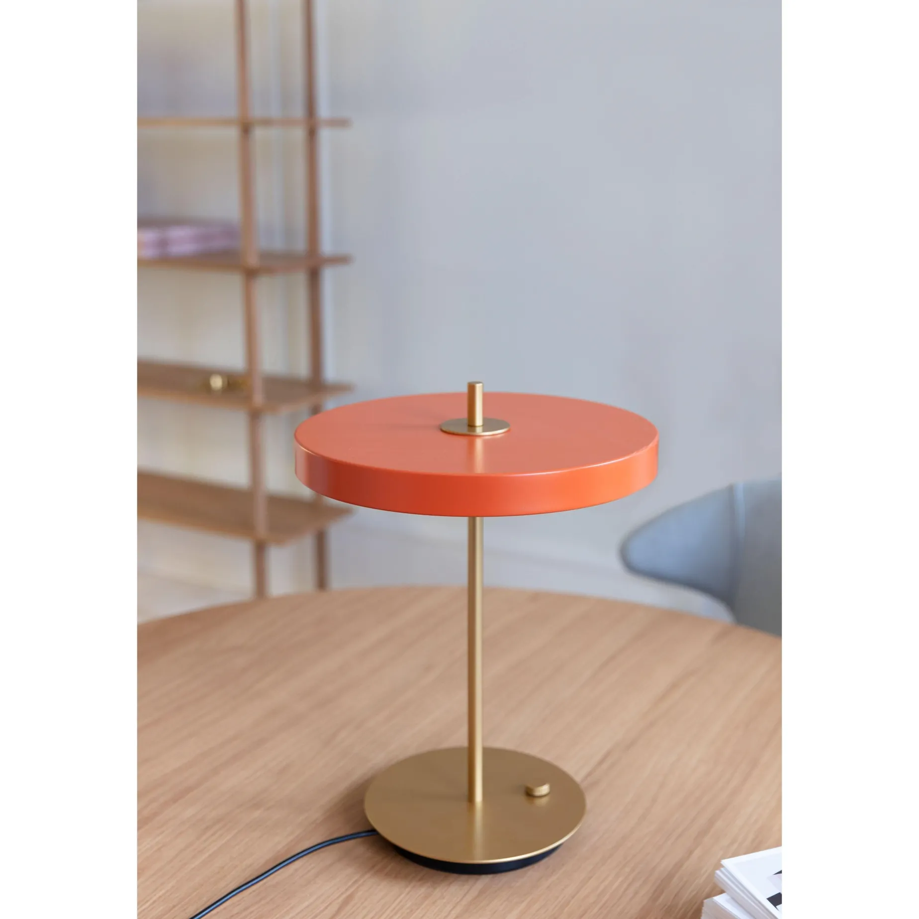 Asteria table | nuance orange