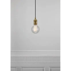 Avra S | black