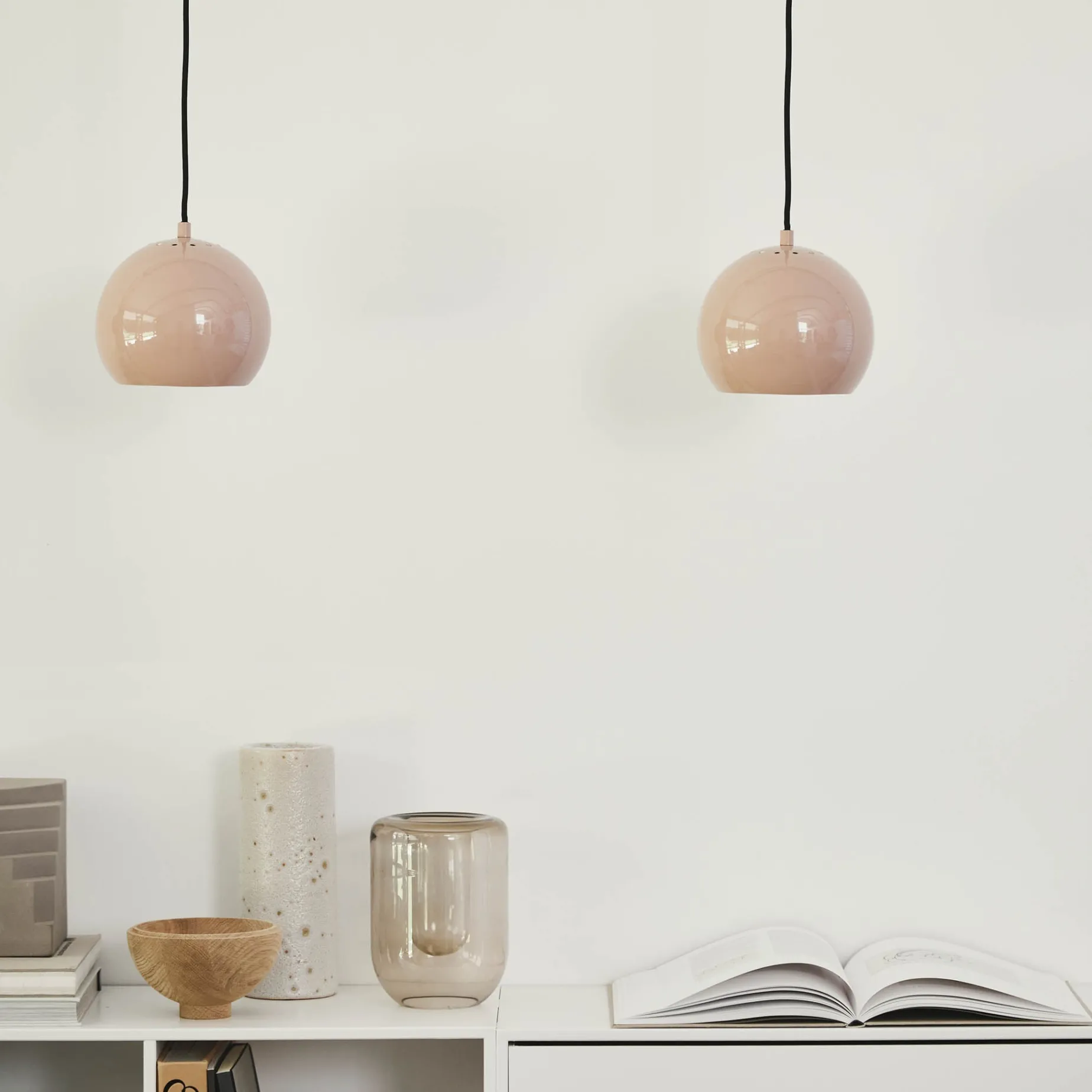 Ball 18 pendant | chrome