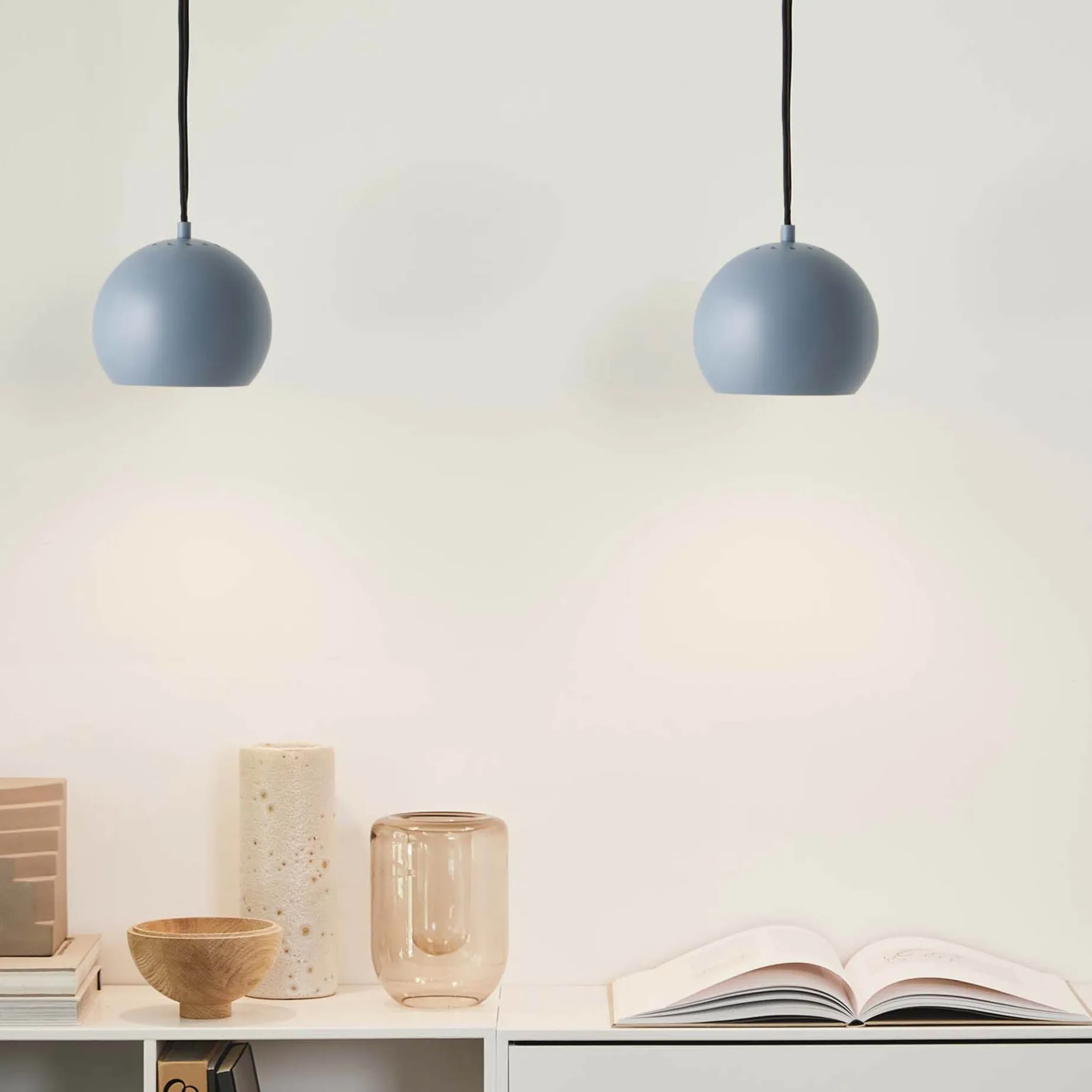 Ball 18 pendant | matt dark grey
