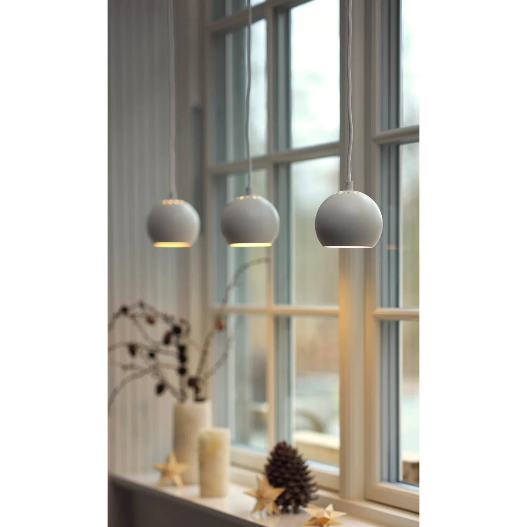 Ball pendant ⌀12 | matt black
