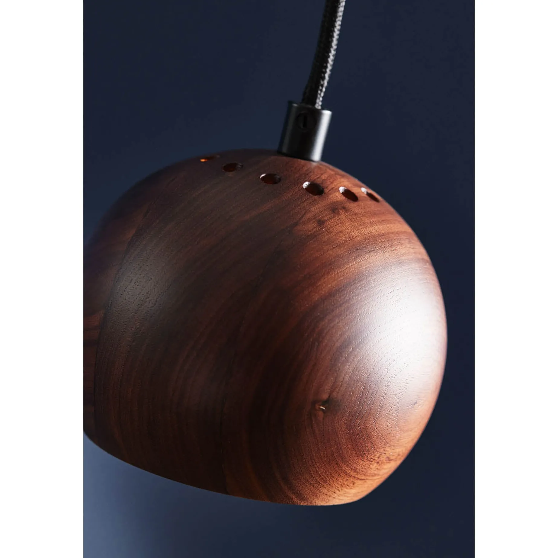 Ball pendant ⌀12 | oak