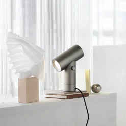 Beam table lamp H26 | black