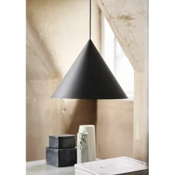 Benjamin table | matt black
