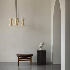 Collector chandelier 5 | crème and polished brass