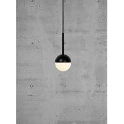 Contina p | black