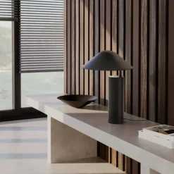 Damo table | matt black