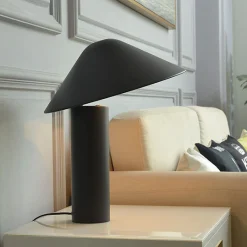 Damo table | matt black