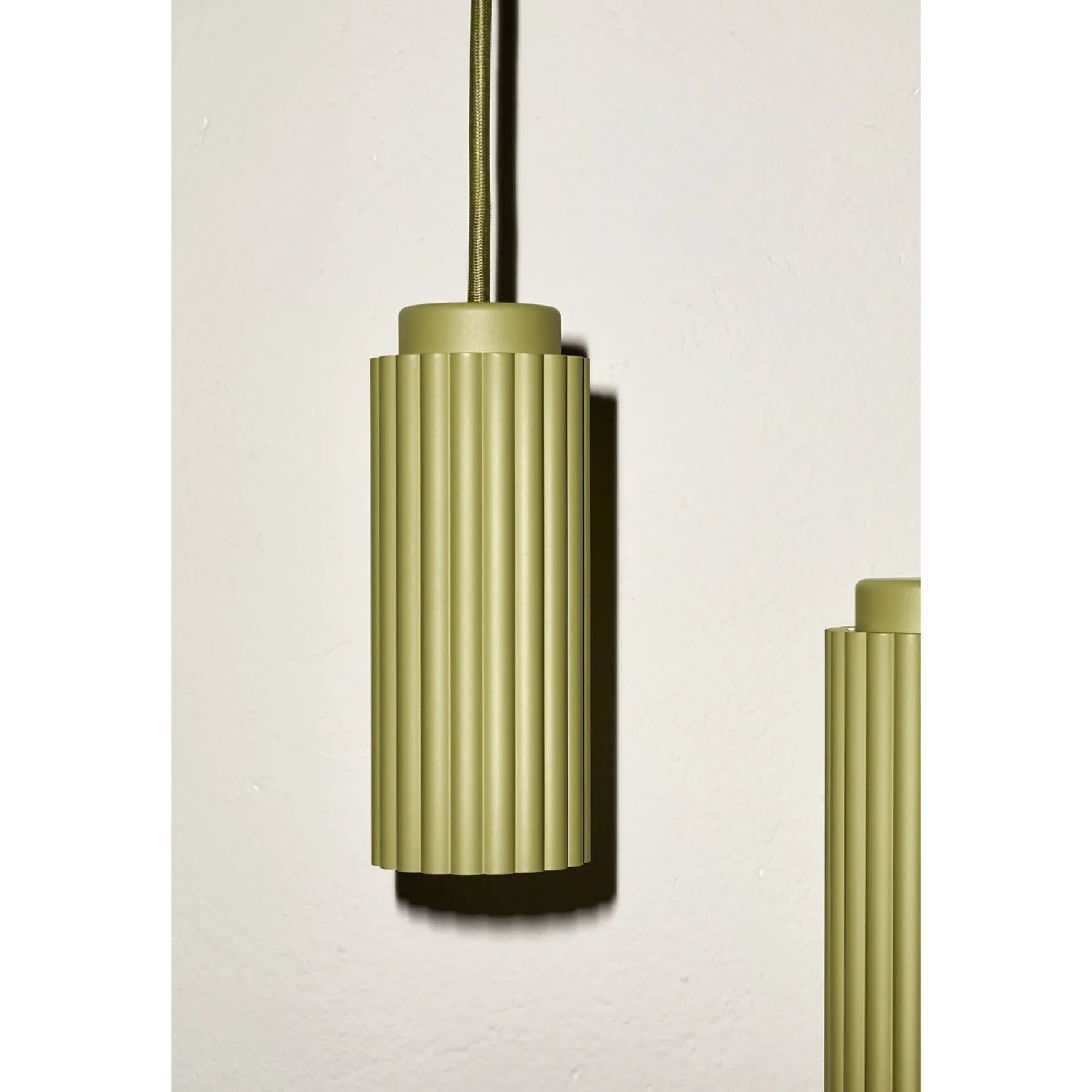 Donna 7 pendant | amber green