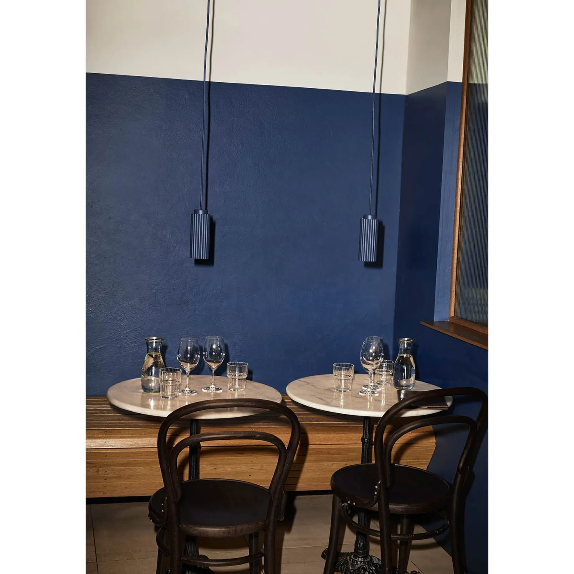 Donna 7 pendant | midnight blue