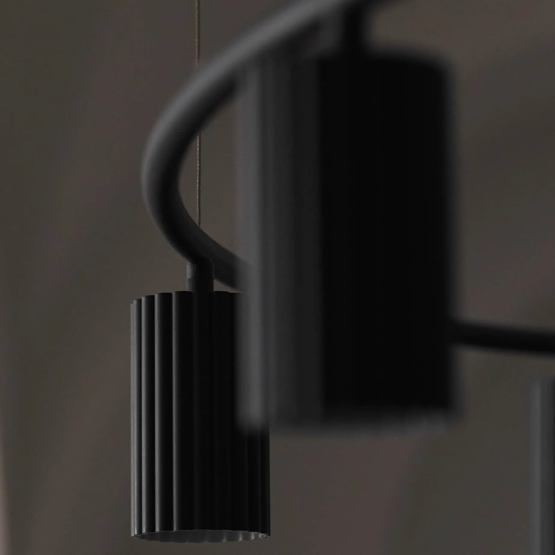 Donna circle ø60-ø100 pendant | black ink