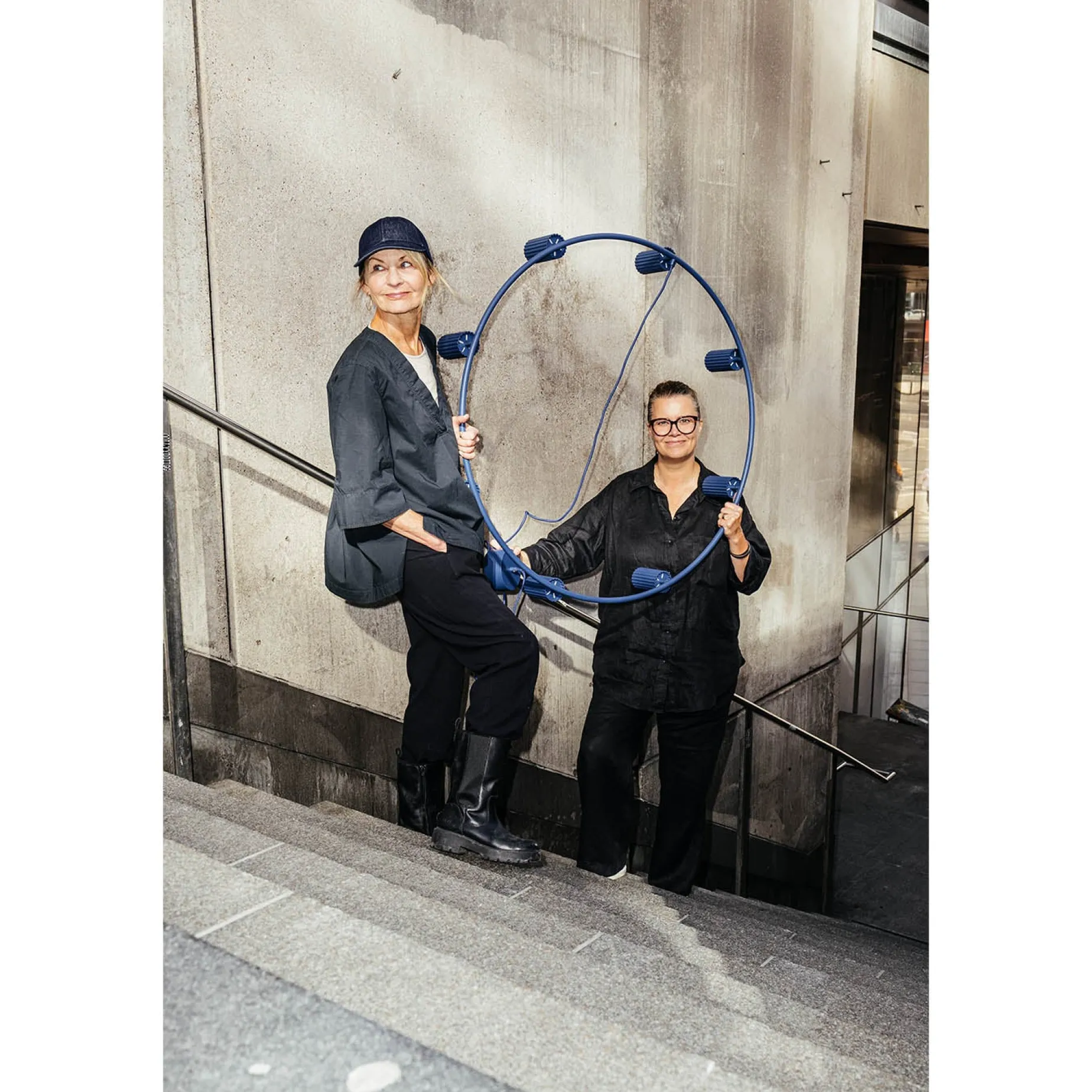 Donna circle ø60-ø100 pendant | midnight blue