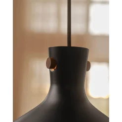 Dorina pendant ⌀45 | black