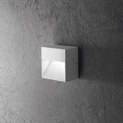 Down wall G9 | white