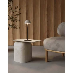 Dussa p | aged gold and white