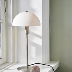 Ellen 20 table | opal black