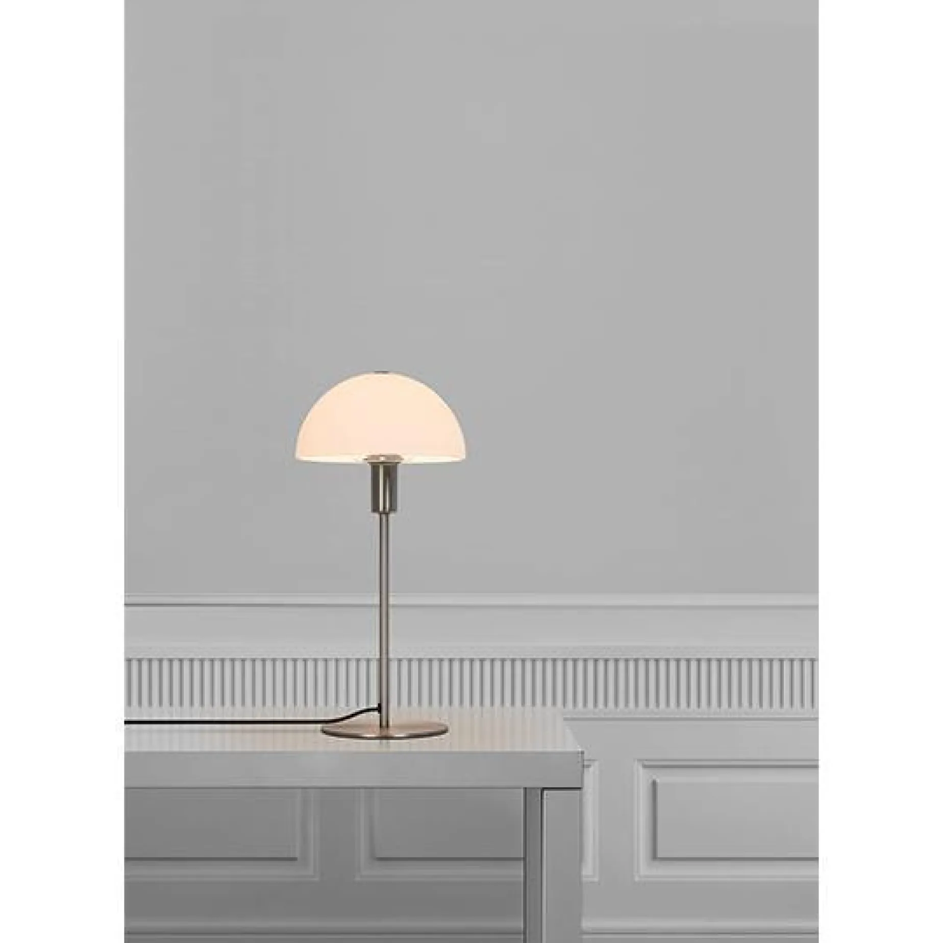 Ellen 20 table | opal brushed steel