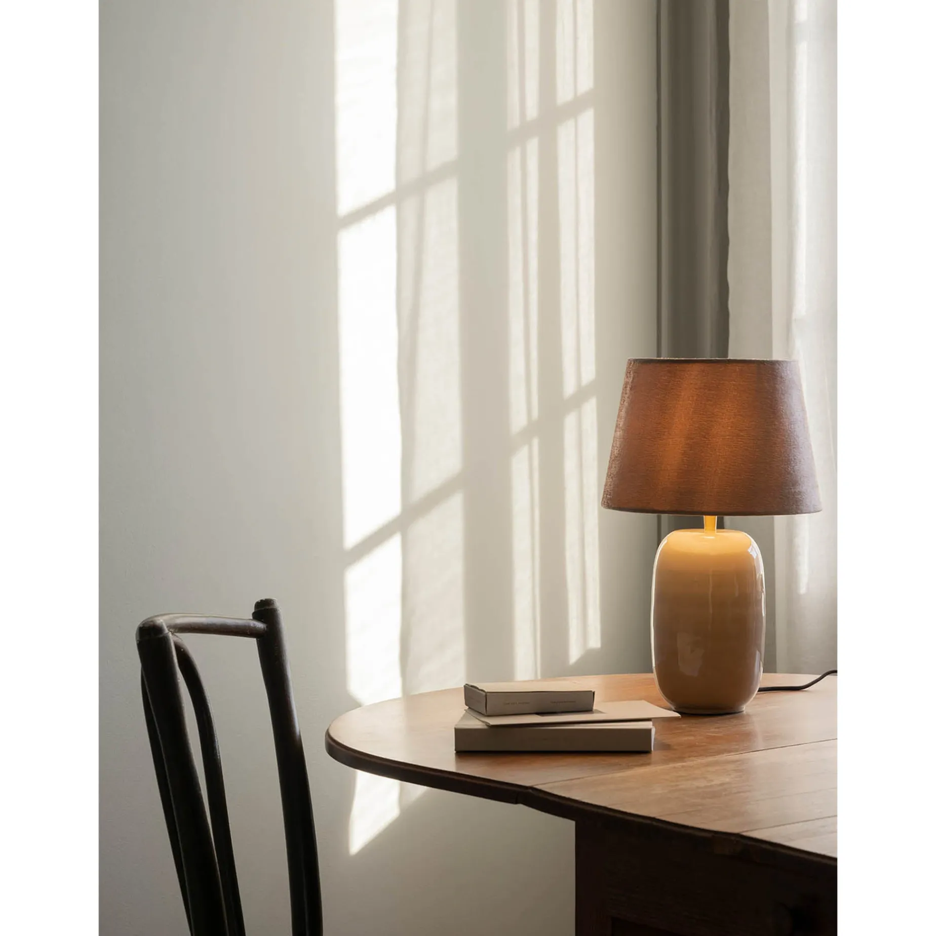 Emily table | beige