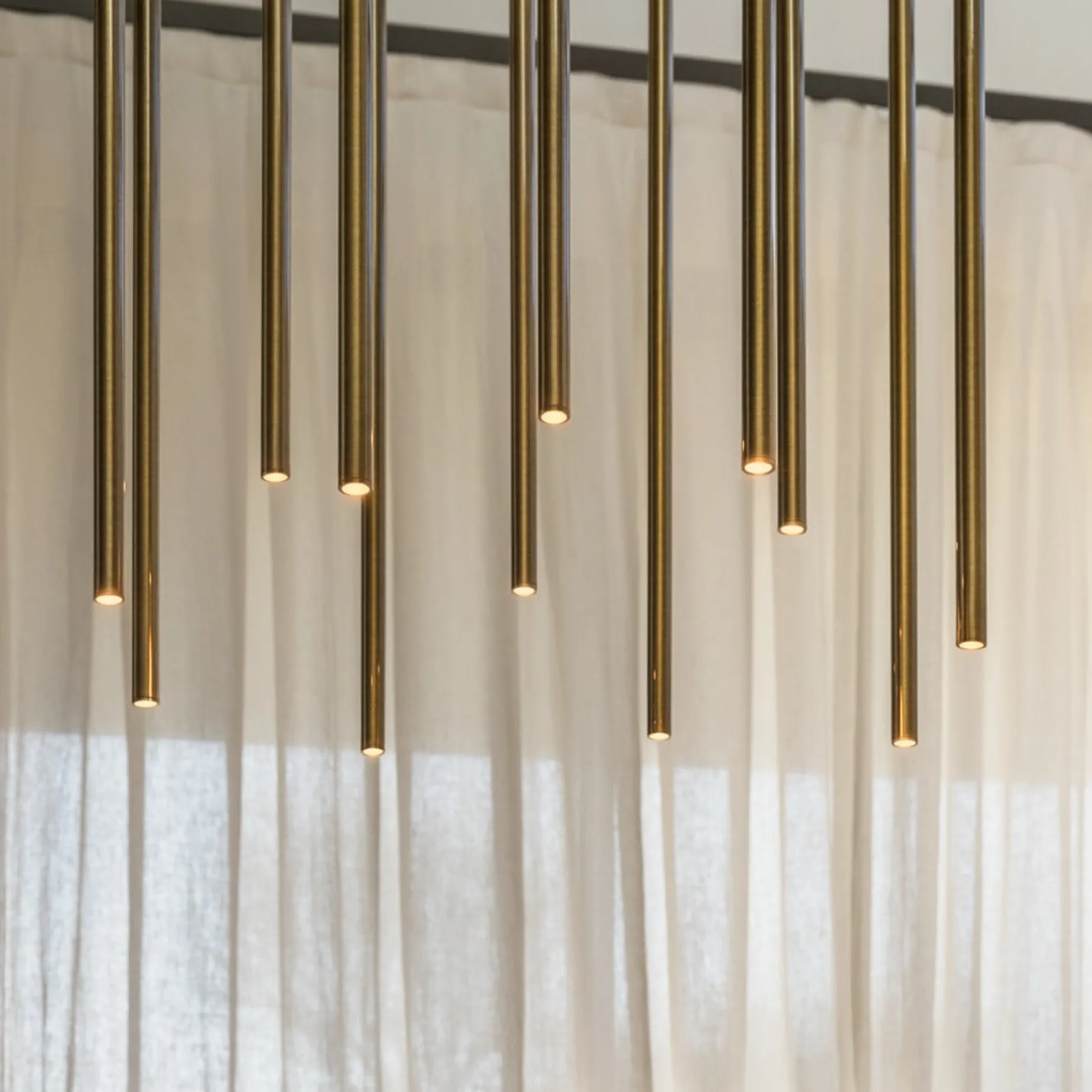 Filo 12 pendant | black