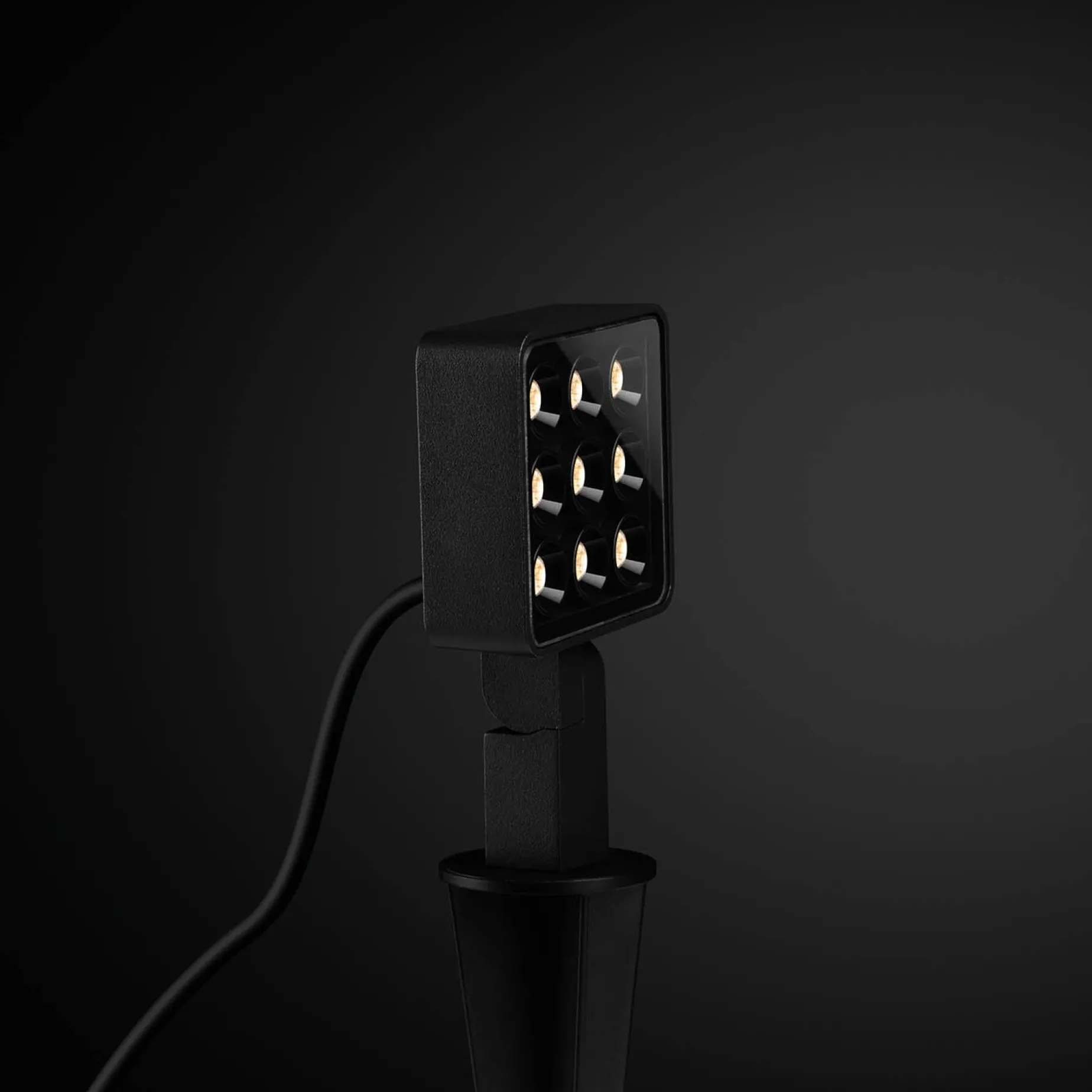 Flash outdoor | textured oxidon