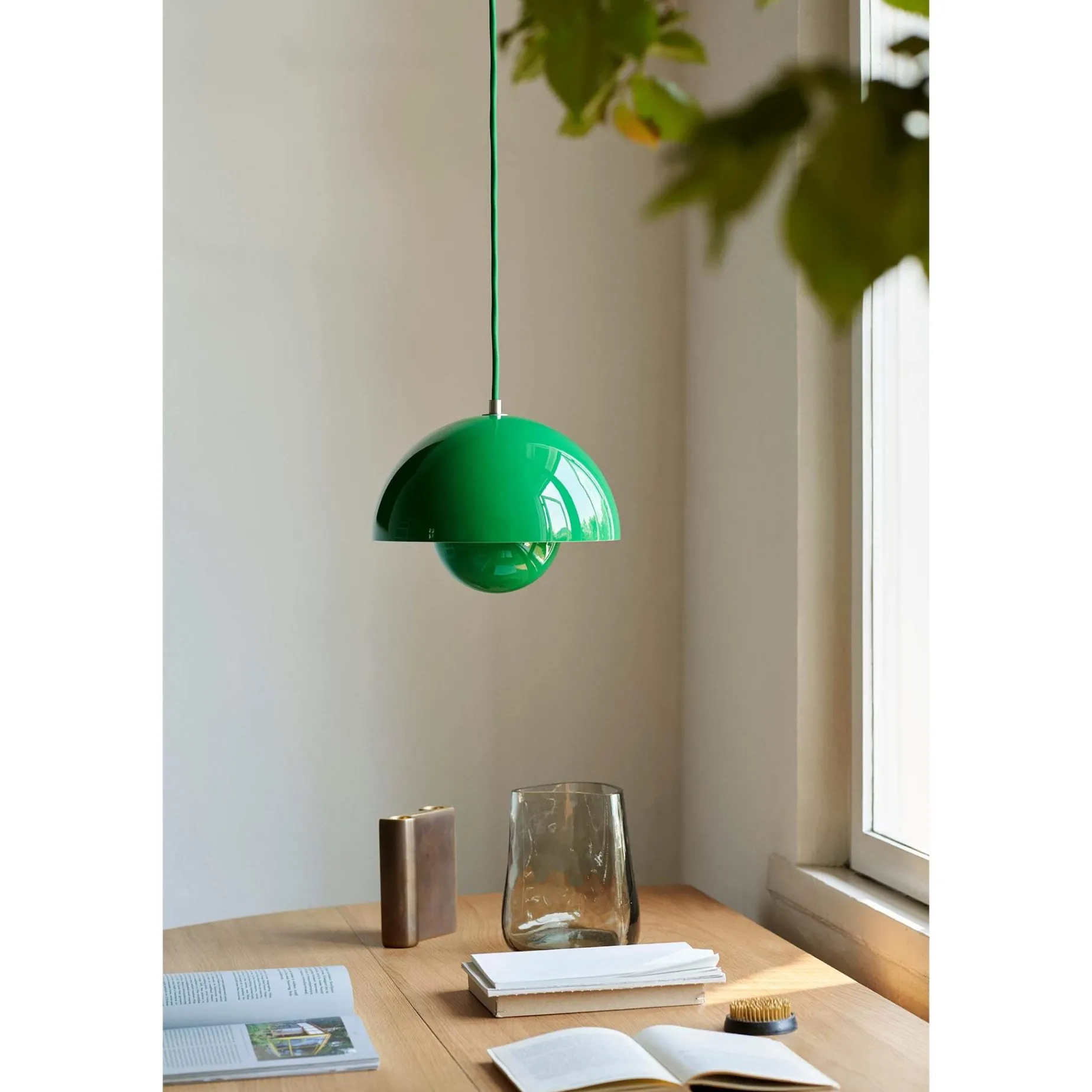 Flowerpot VP1 | mustard