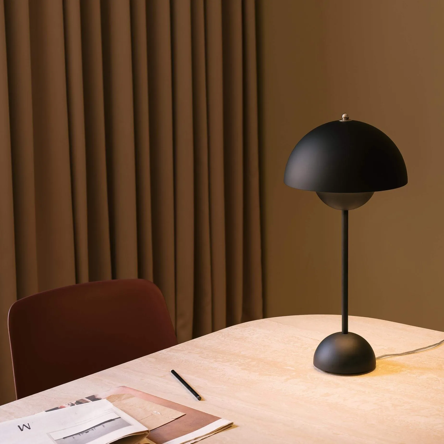 Flowerpot VP3 | signal green