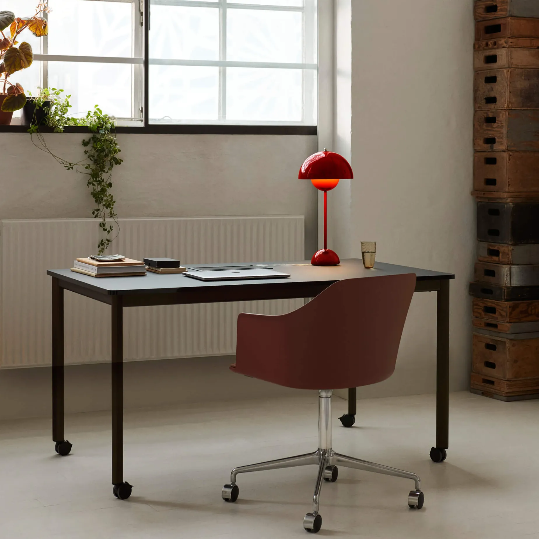 Flowerpot VP3 | signal green