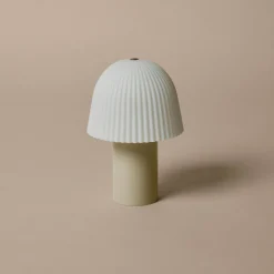 Frill portable lamp | rose