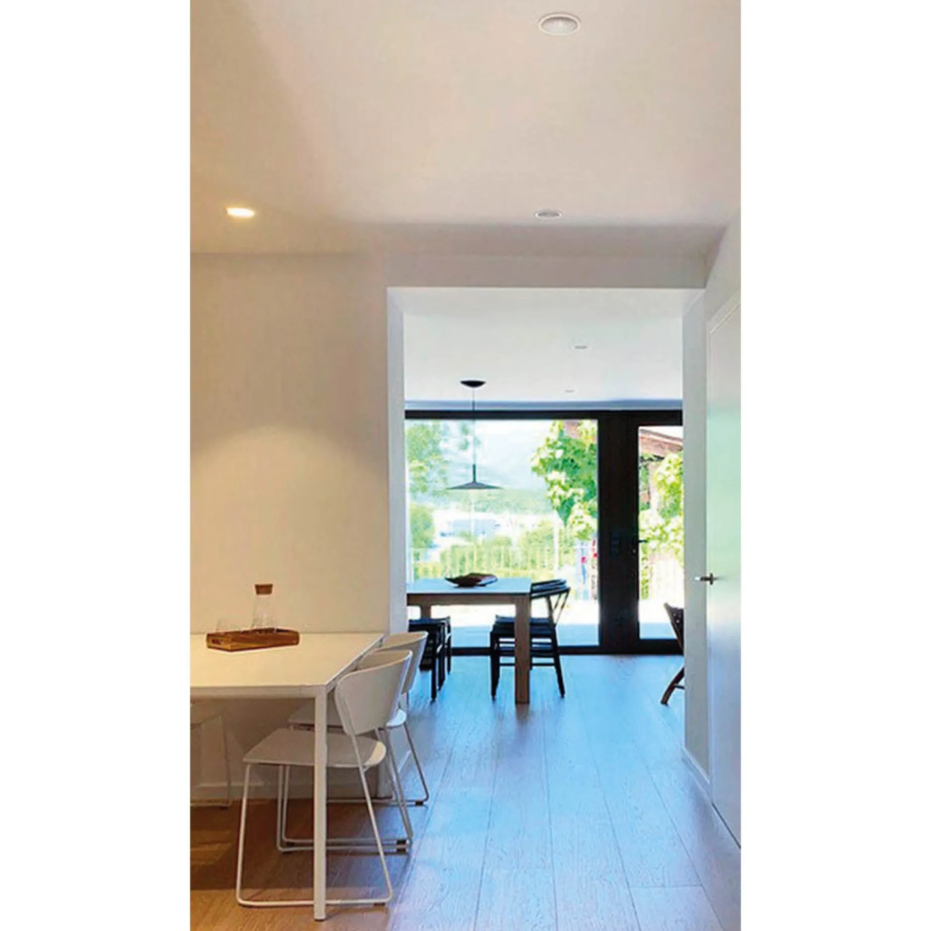 Gap recessed | white