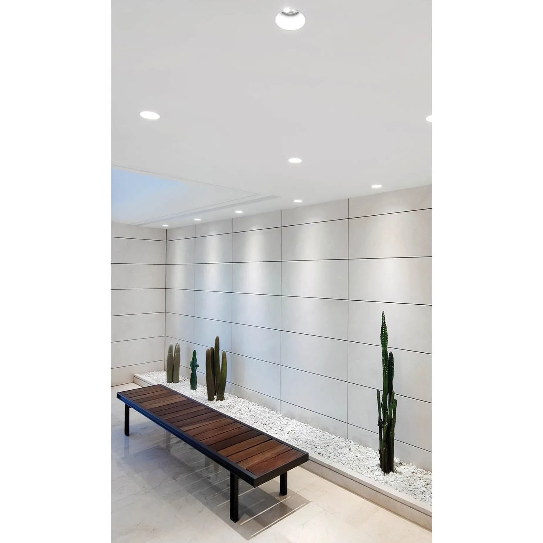 Gap recessed | white