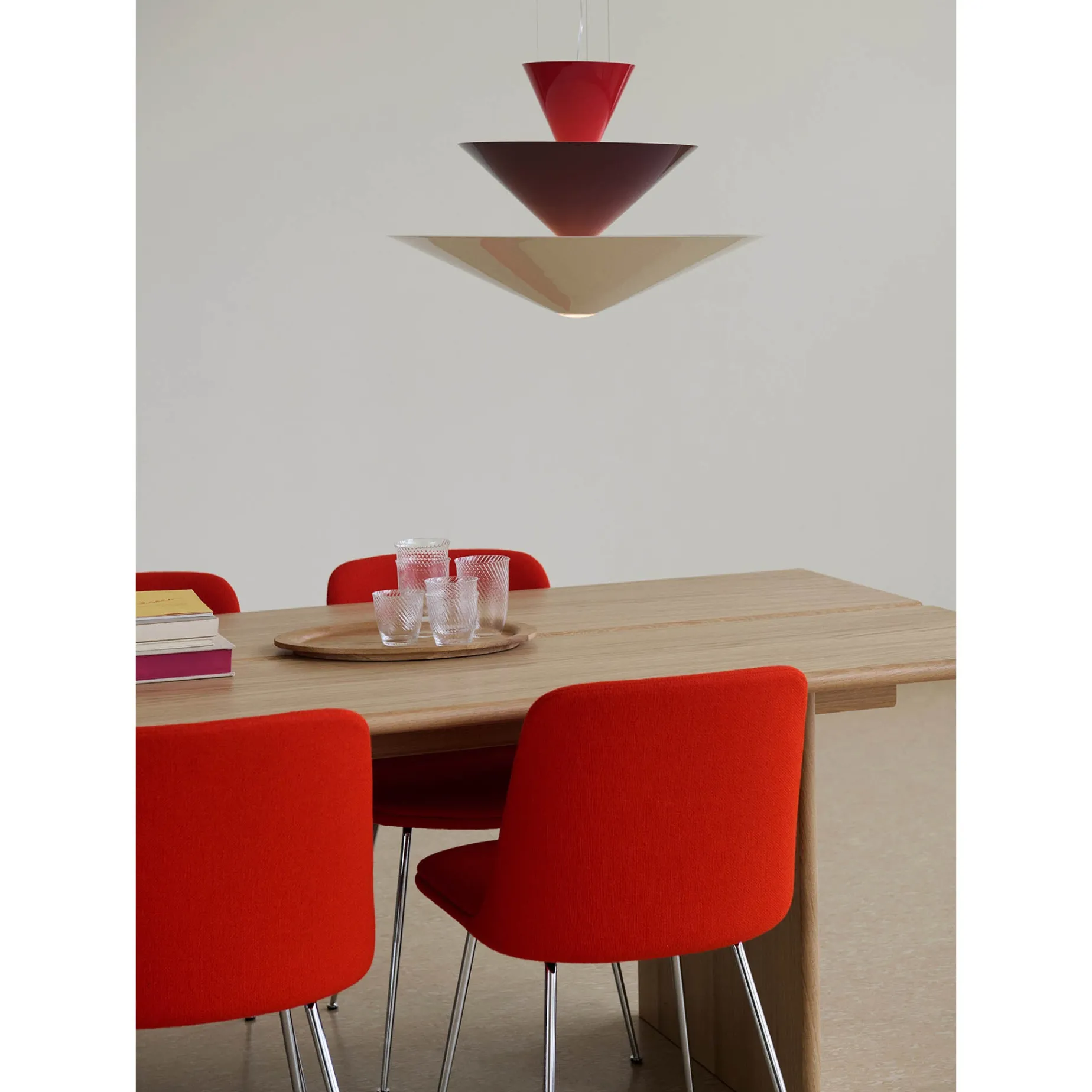 Gio pendant | Signal Green, Deep Blue & Ecru White