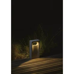 Glint post 400 | seaside concrete