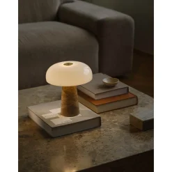 Glossy table mini | white marble