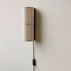 Hashira wall | raw linen