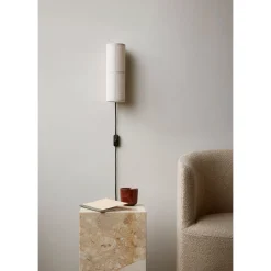 Hashira wall | raw linen