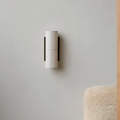 Hashira wall | raw linen