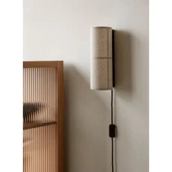 Hashira wall | raw linen